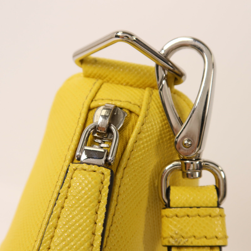 PRADA 牛皮皮革Triangle Bag肩背袋-8