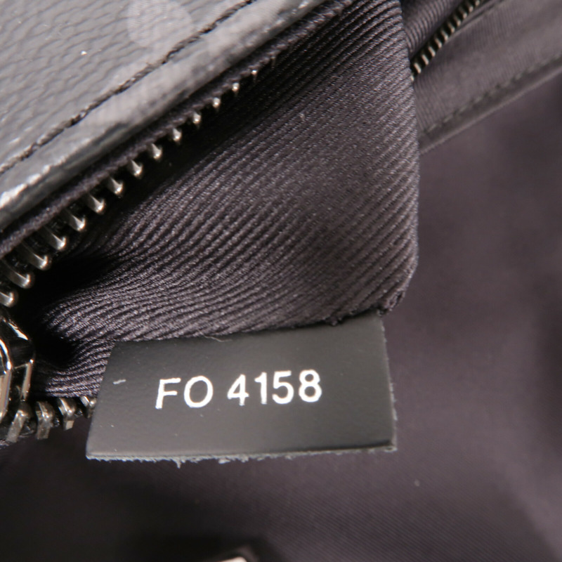 LOUIS VUITTON Monogram Eclipse Voyager PM肩背袋-7