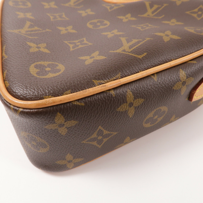 LOUIS VUITTON Monogram Game On Coeur肩背袋-11