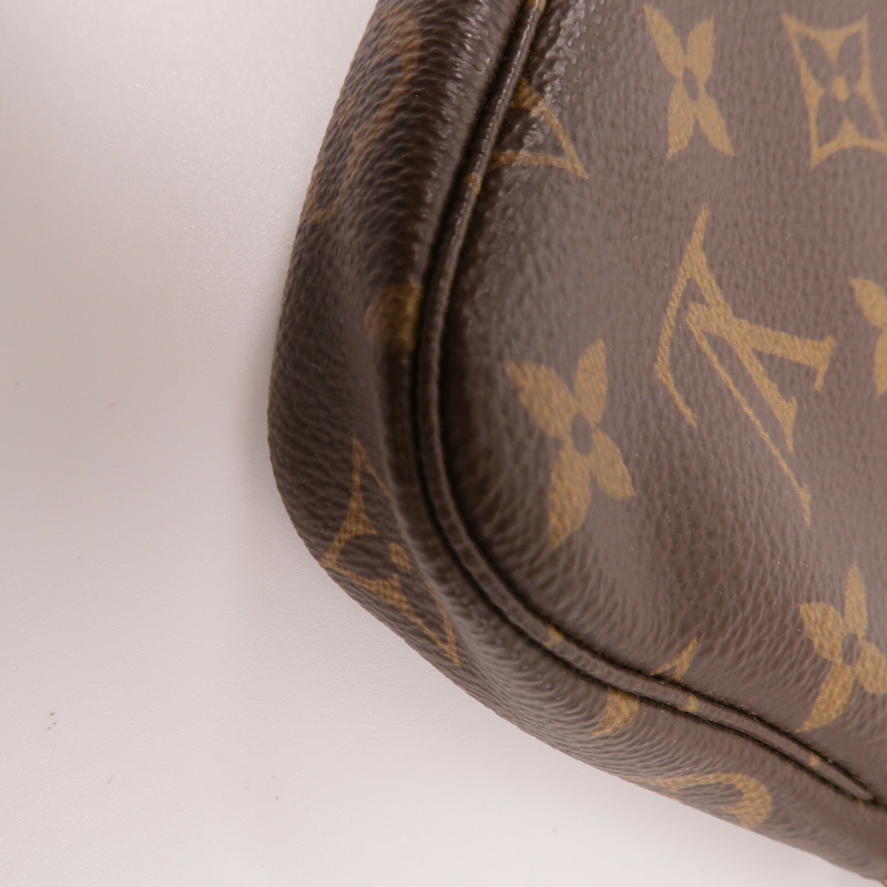 LOUIS VUITTON Monogram Mini Pochette Accessoires手挽袋-11