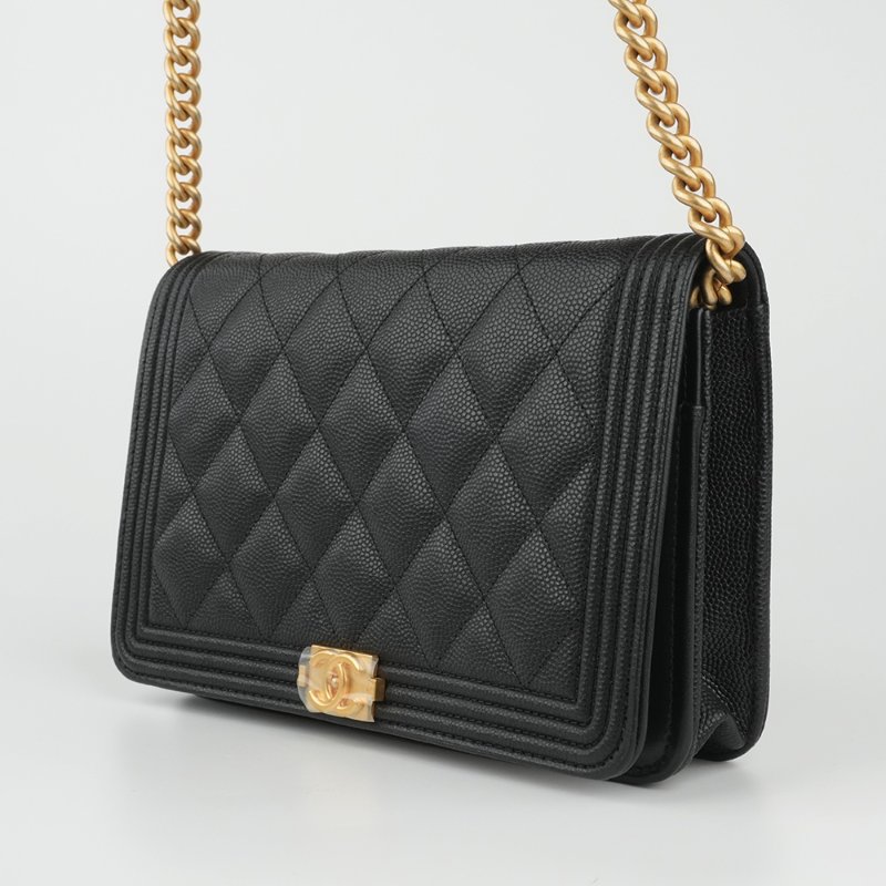 KESH 凱仕國際精品【率性俐落、經典入門】CHANEL BOY CHANEL WOC 黑色魚子醬牛皮鏈帶包｜復古金扣-14