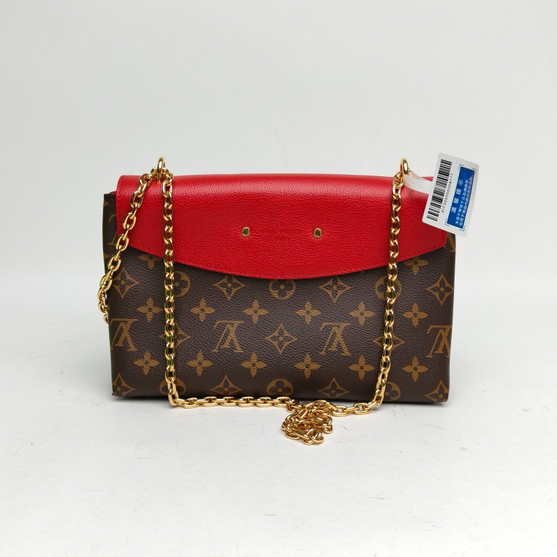 LOUIS VUITTON SAINTPLACIDE紅色PVC金扣2019老花肩背包-2