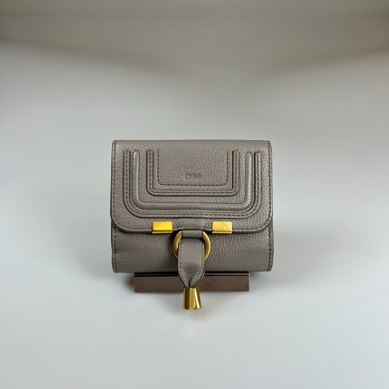 CHLOE 灰皮革對折零錢短夾-0