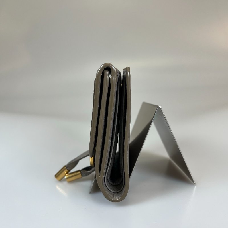 CHLOE 灰皮革對折零錢短夾-3