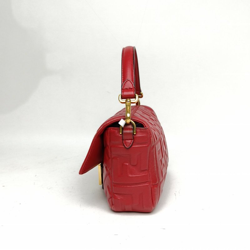 FENDI Baguette法棍包中號紅色羊皮金扣肩背包-1