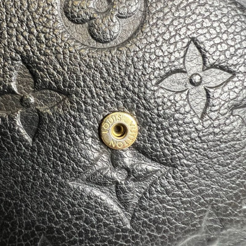 LV M64060/晶片款 黑壓紋Victorine短夾-12