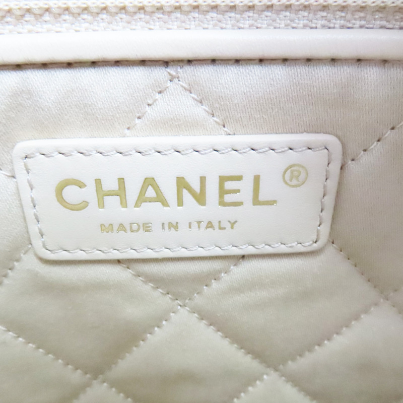 白色 牛皮 22 中號 肩背包 金釦【CHANEL 香奈兒】 AS3260-5