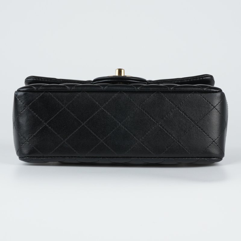 KESH 凱仕國際精品【小尺寸、大經典】CHANEL Classic Flap Mini 20｜香奈兒 CF 黑金鏈條包｜黑色金扣｜2024 晶片款｜熱門規格-14