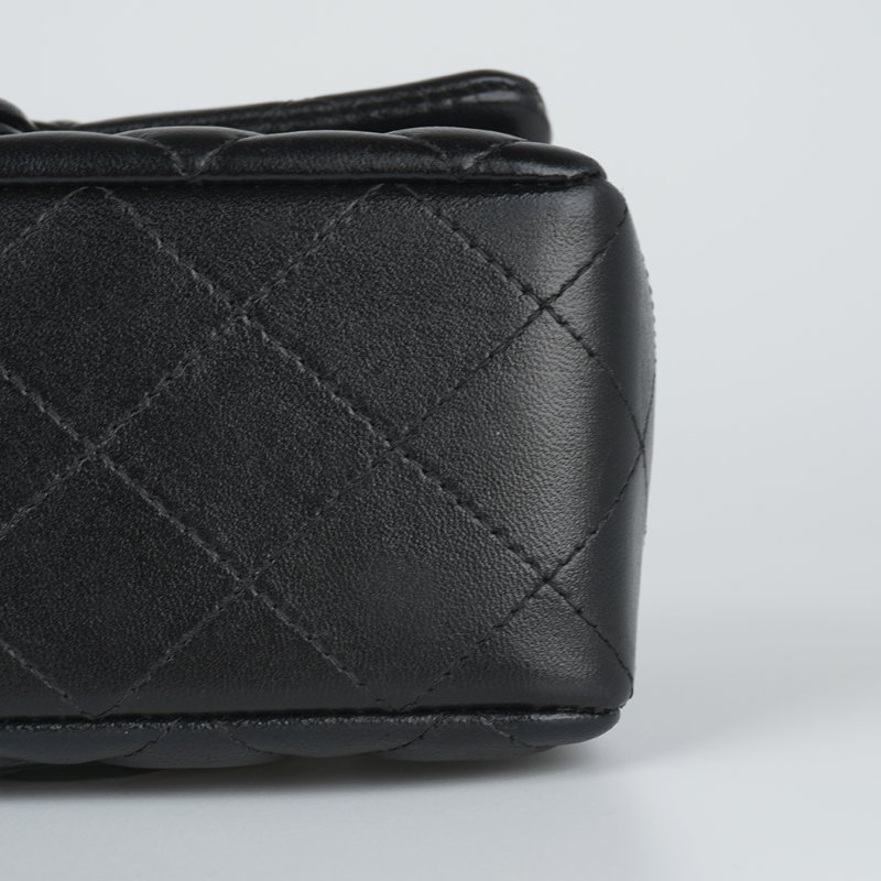 KESH 凱仕國際精品【小尺寸、大經典】CHANEL Classic Flap Mini 20｜香奈兒 CF 黑金鏈條包｜黑色金扣｜2024 晶片款｜熱門規格-16