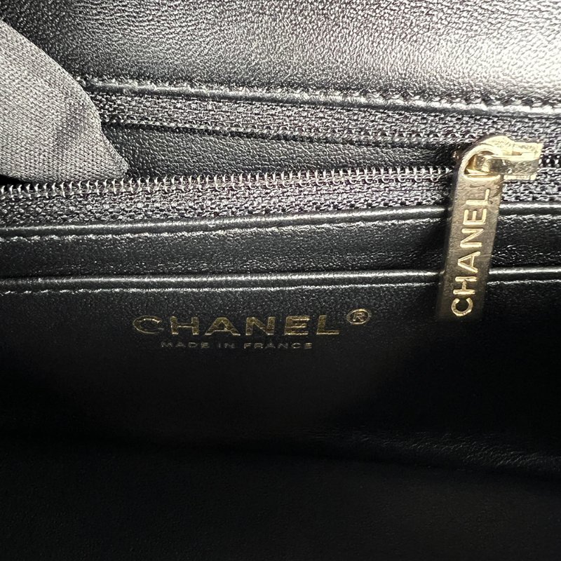 KESH 凱仕國際精品【小尺寸、大經典】CHANEL Classic Flap Mini 20｜香奈兒 CF 黑金鏈條包｜黑色金扣｜2024 晶片款｜熱門規格-17