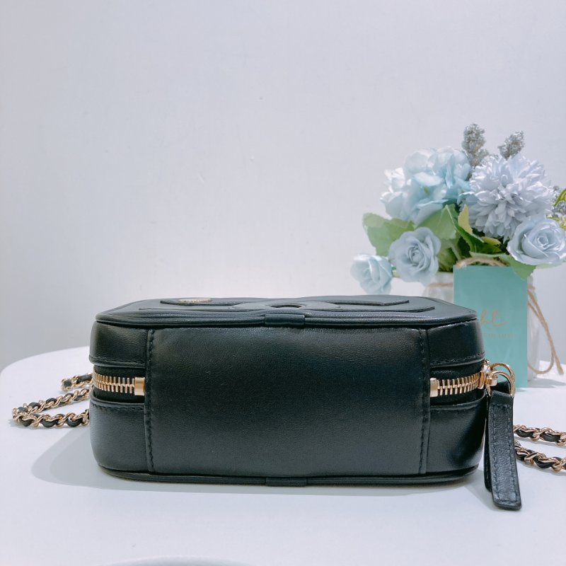 TW4831 Chanel 香奈兒 相機包 鏈條帶cc logo 掛件 羊皮 黑金Camera Bag Lambskin Black x GHW-4