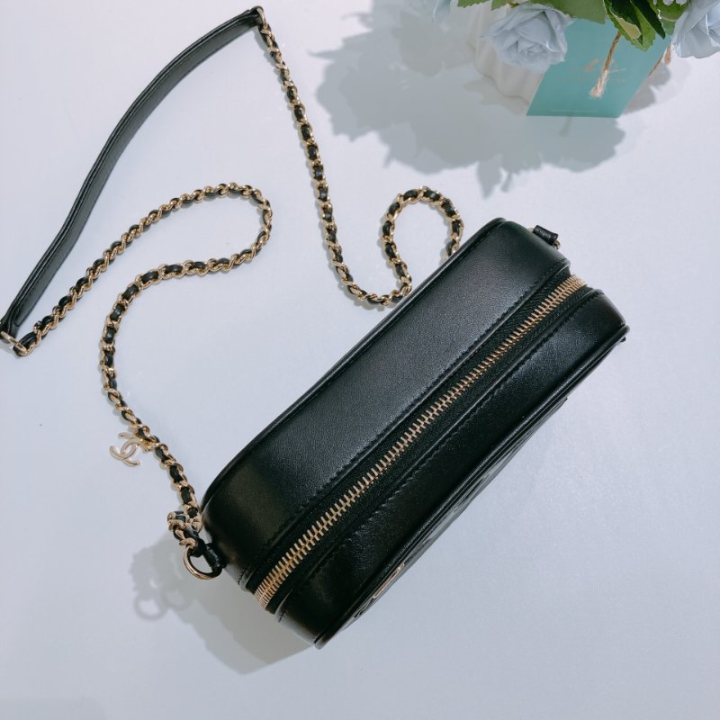TW4831 Chanel 香奈兒 相機包 鏈條帶cc logo 掛件 羊皮 黑金Camera Bag Lambskin Black x GHW-10