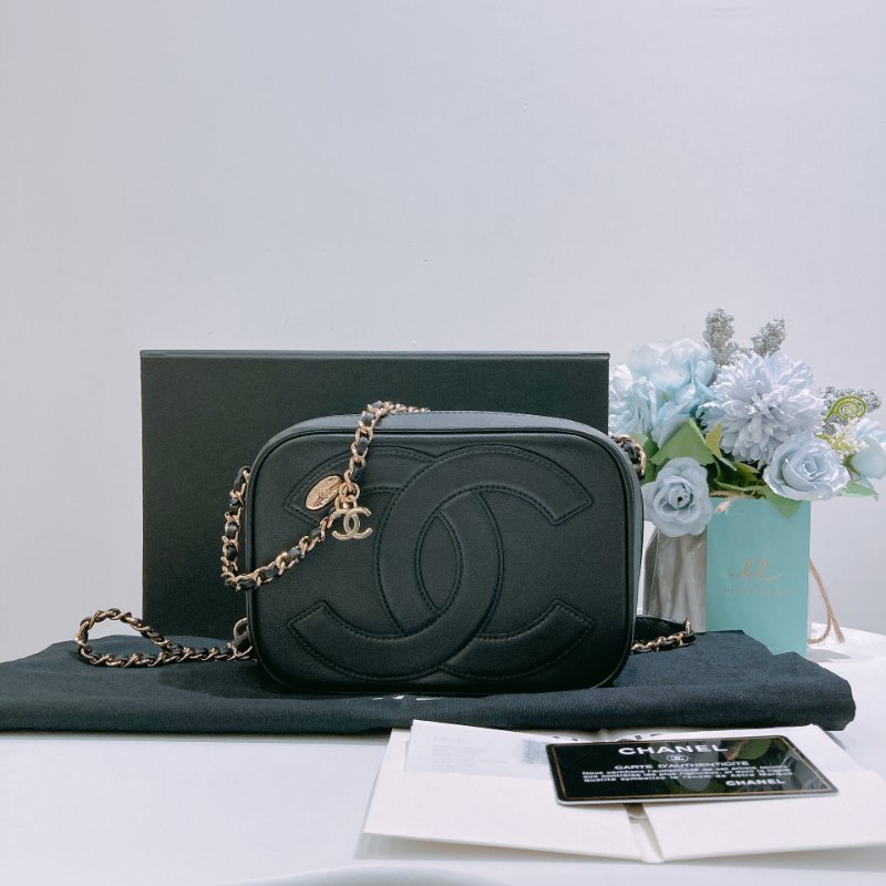 TW4831 Chanel 香奈兒 相機包 鏈條帶cc logo 掛件 羊皮 黑金Camera Bag Lambskin Black x GHW-16