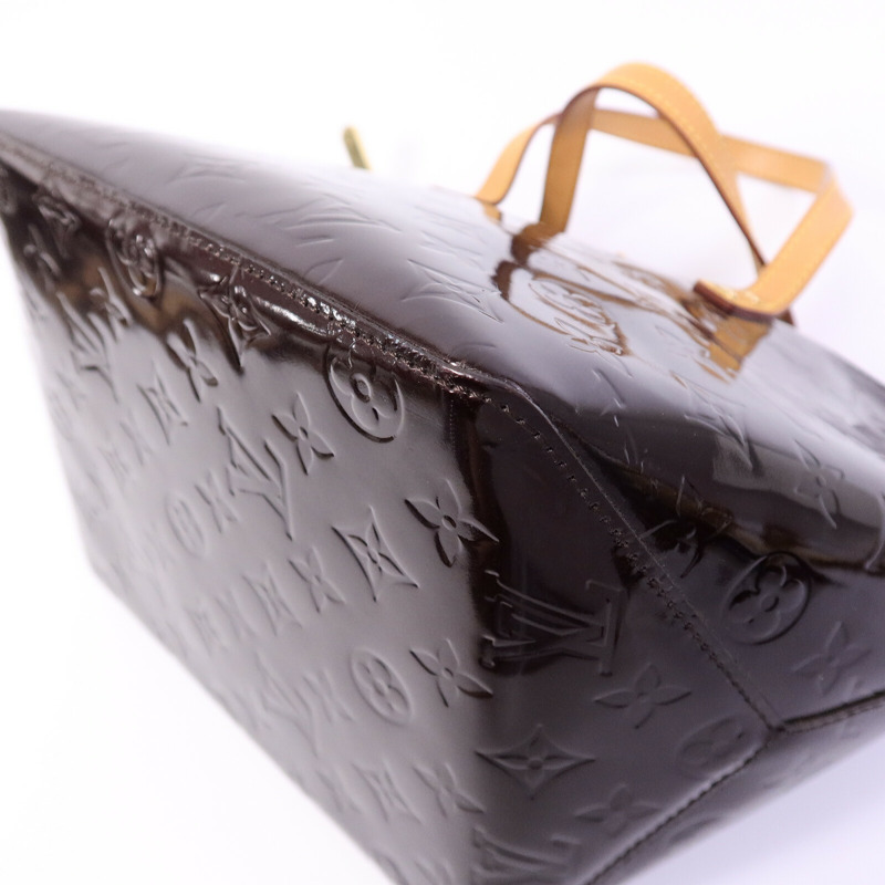 LOUIS VUITTON Monogram Vernis Bellevue PM手挽袋-9
