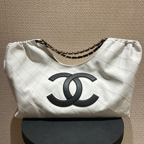 Chanel 26M 沙灘包