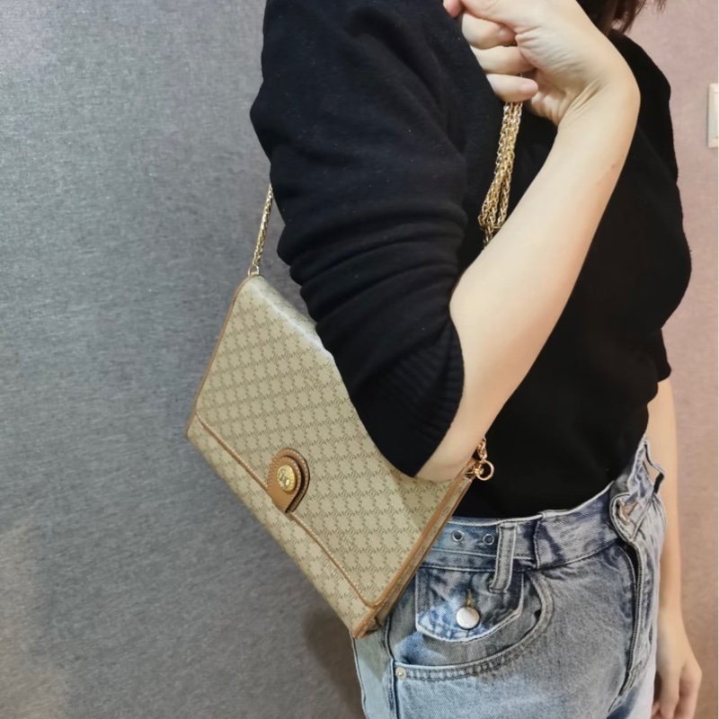 Celine 米色老花信封包-2