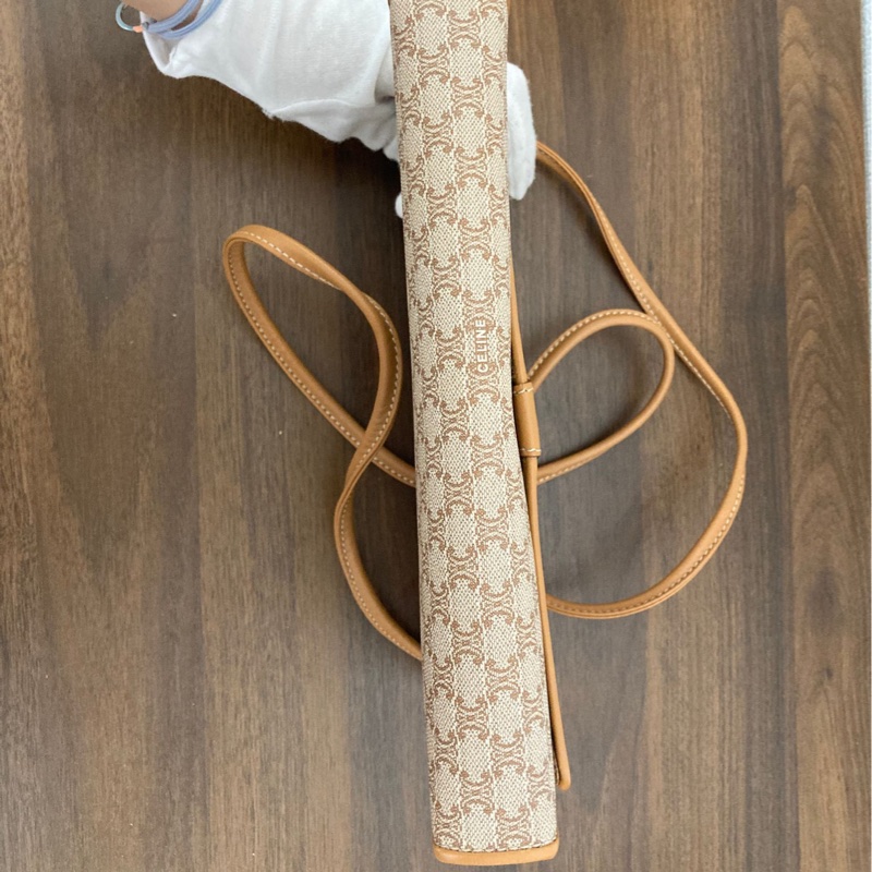 Celine 米色老花信封包-7