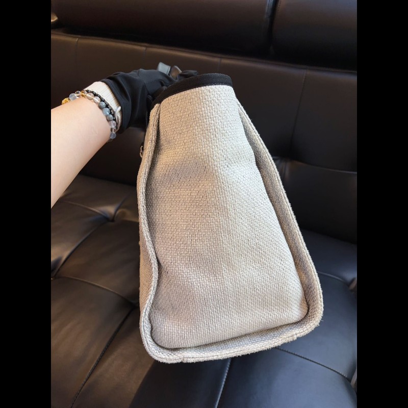 Chanel Tote bag-4