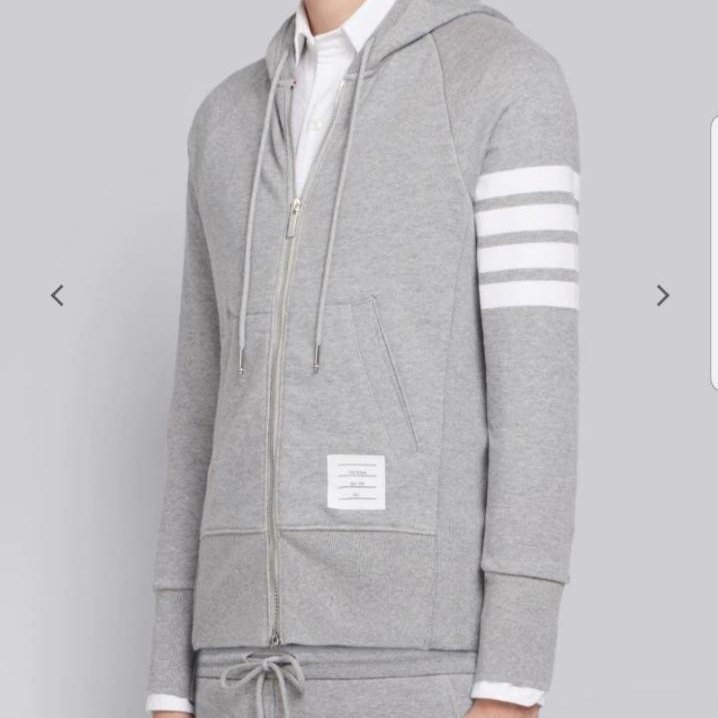 💎Han's house精品服飾💎Thom Browne TB 衛連帽外套原價30300-3