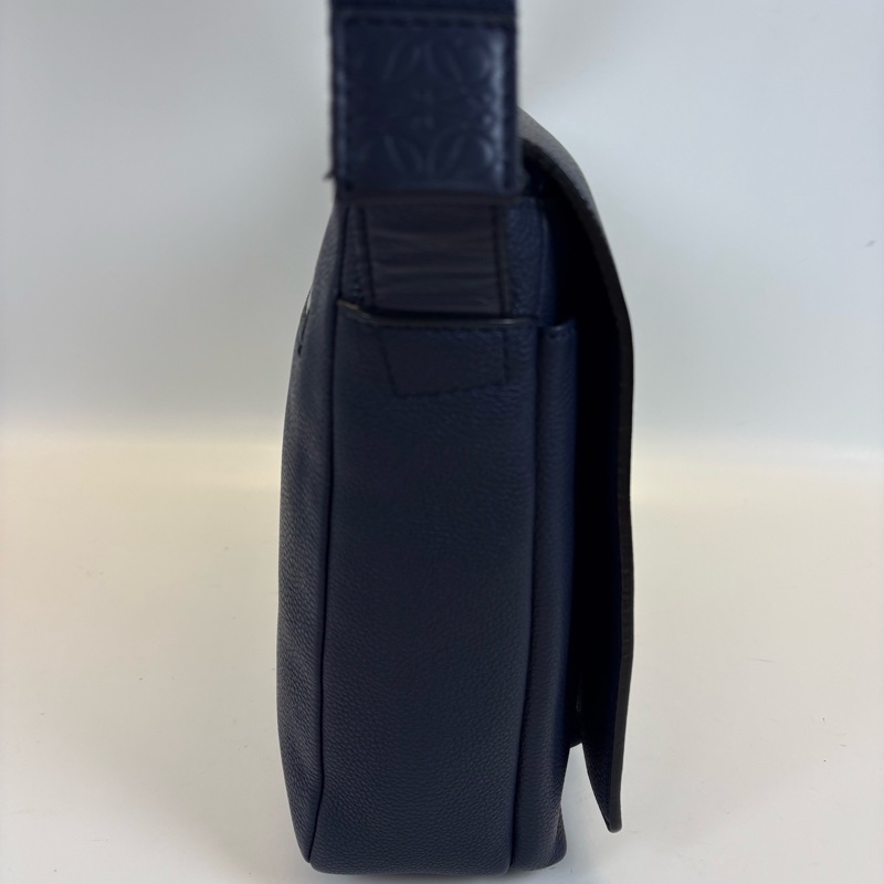 LOEWE/羅意威 羅意威男士斜挎包，藏藍色，牛皮 尺寸：32×25🈚附件-6