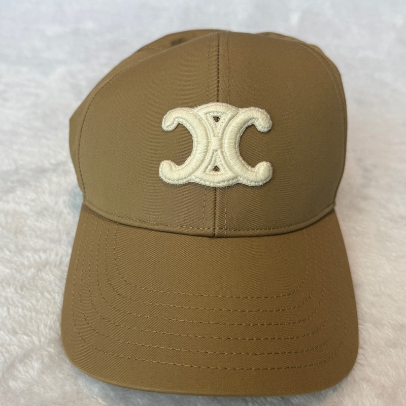 Celine Triomphe 經典凱旋門刺繡logo 棒球帽 卡其-1