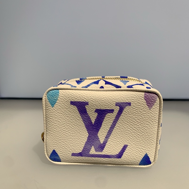 Lv，限量零錢包，尺寸11cm×8cm×5cm-2