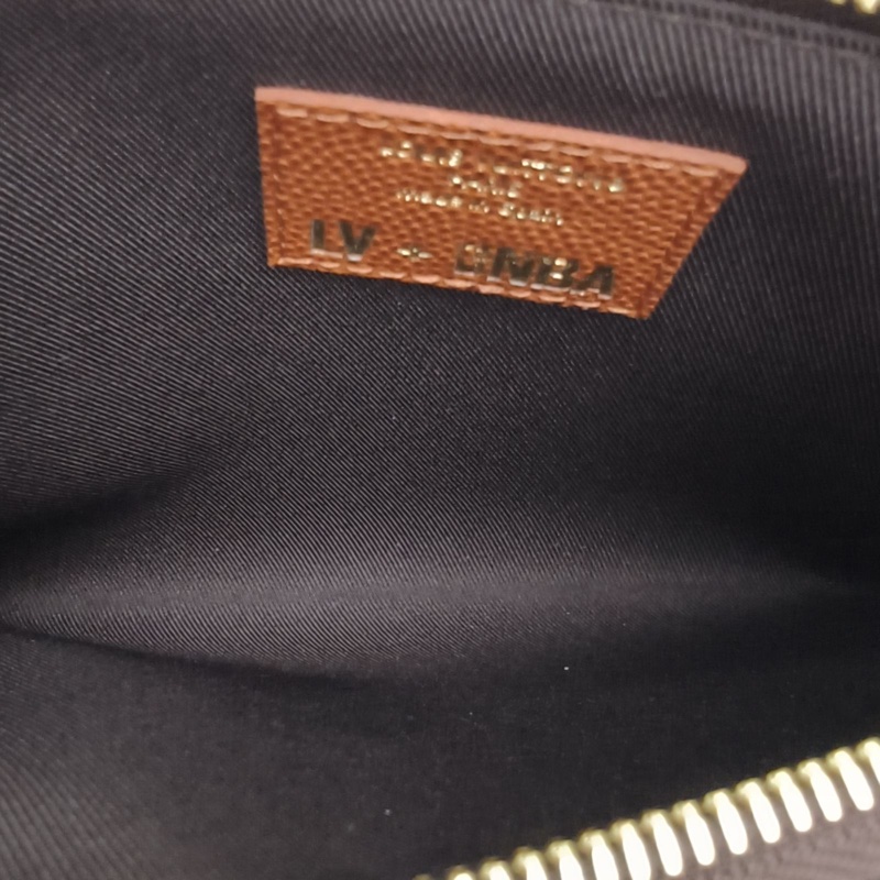LOUIS VUITTON 老花牛皮PVC晶片NBA聯名手拿包-4