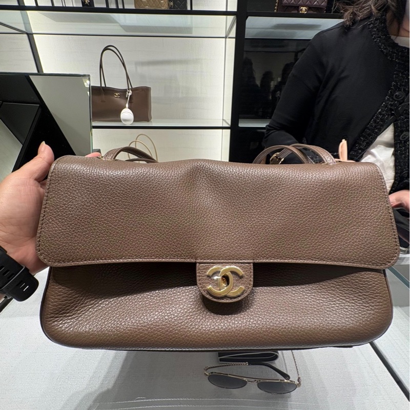 Chanel香奈兒26S CF機場包灰色金扣32尺寸-2