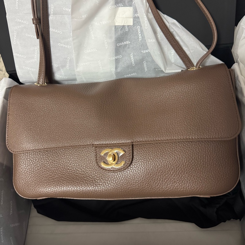 Chanel香奈兒26S CF機場包灰色金扣32尺寸-3