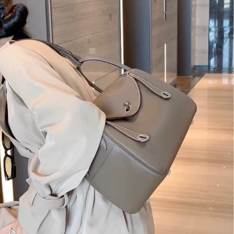 #天菜現貨#99新 🧡 Hermès Lindy 30 大象灰金扣#附購證
