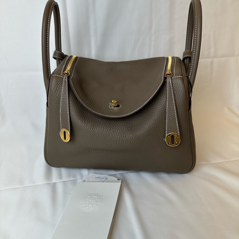 #天菜現貨#99新 🧡 Hermès Lindy 30 大象灰金扣#附購證-2