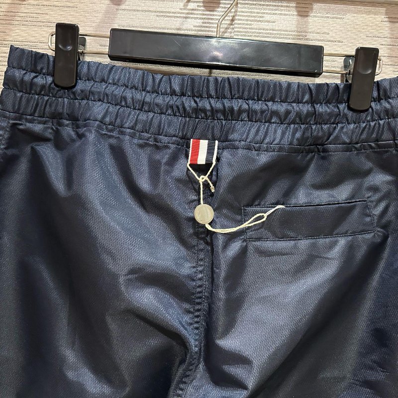 💎Han's house精品服飾💎THOM BROWNE TB 尼龍 四槓 長 褲 意大利製 現貨1 原價34600-5