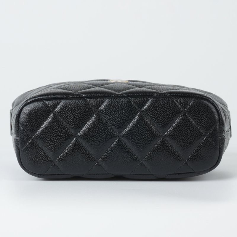 KESH 凱仕國際精品【輕巧時髦、日常最剛好】CHANEL Mini Hobo Bag 黑金鏈帶包｜香奈兒迷你腋下包｜黑色金扣｜鏈帶飯盒包-4
