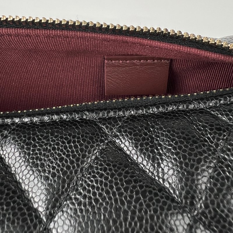 KESH 凱仕國際精品【輕巧時髦、日常最剛好】CHANEL Mini Hobo Bag 黑金鏈帶包｜香奈兒迷你腋下包｜黑色金扣｜鏈帶飯盒包-25