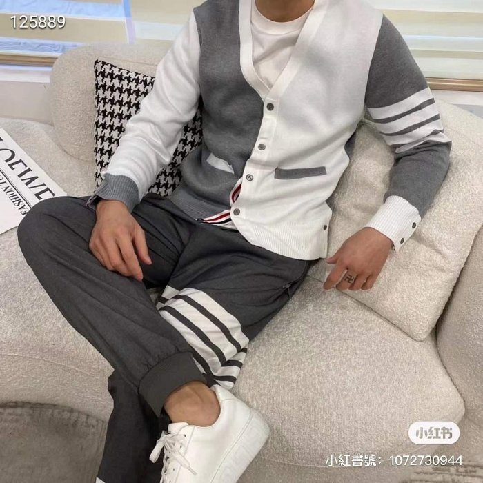 💎Han's house精品服飾💎Thom Browne TB美利奴羊毛 針織 開衫 外套 男女共穿  現貨3原價37000-6