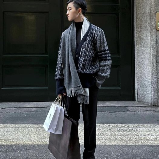 💎Han's house精品服飾💎Thom Browne TB 毛衣 開衫 外套 愛爾蘭製造 現貨2 原價42000-7