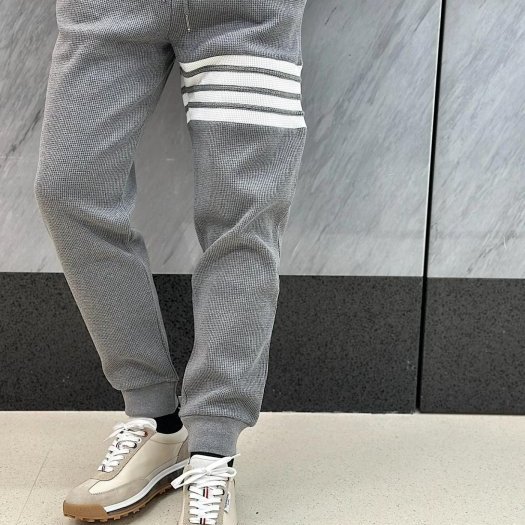 💎Han's house精品服飾💎THOM BROWNE TB 華夫格 針織 立體4杆 褲 日本製 現貨1原價39600-1