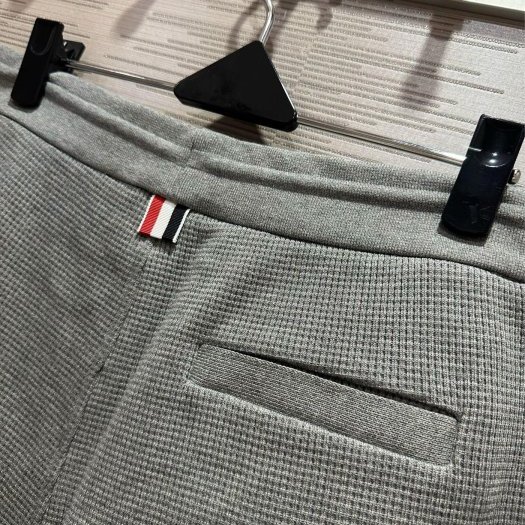 💎Han's house精品服飾💎THOM BROWNE TB 華夫格 針織 立體4杆 褲 日本製 現貨1原價39600-6