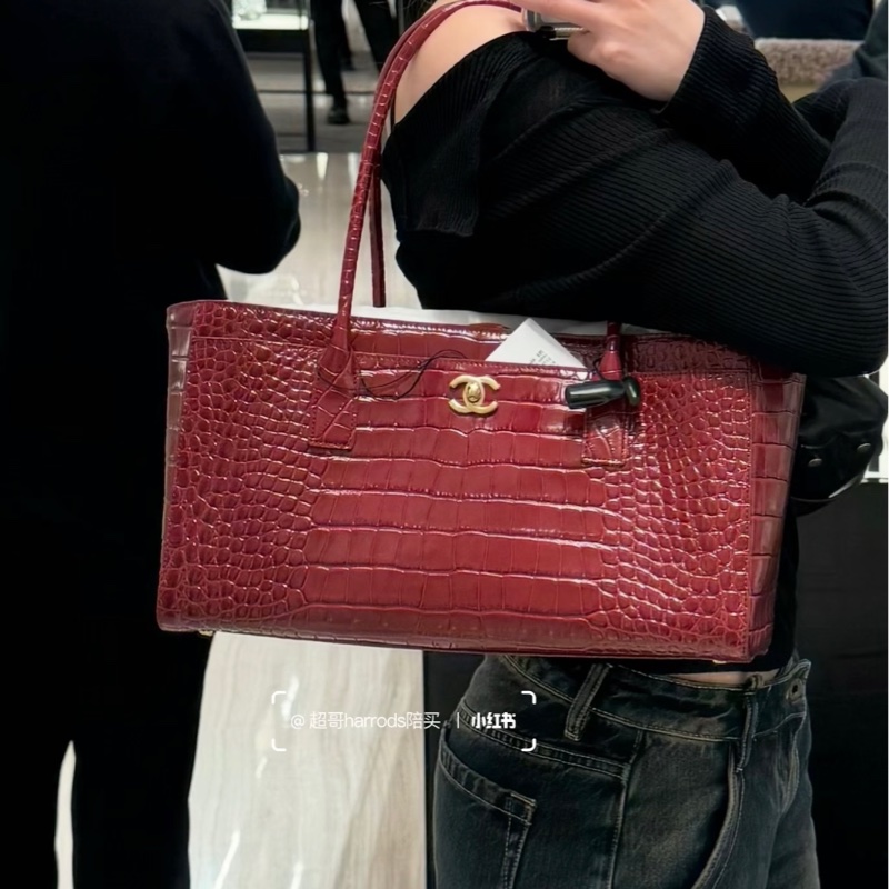 Chanel 紅色鱷魚壓紋 tote bag-4