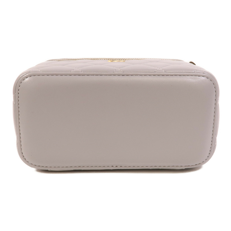 CHANEL 羊皮皮革Vanity Case With Gold Ball肩背袋-3