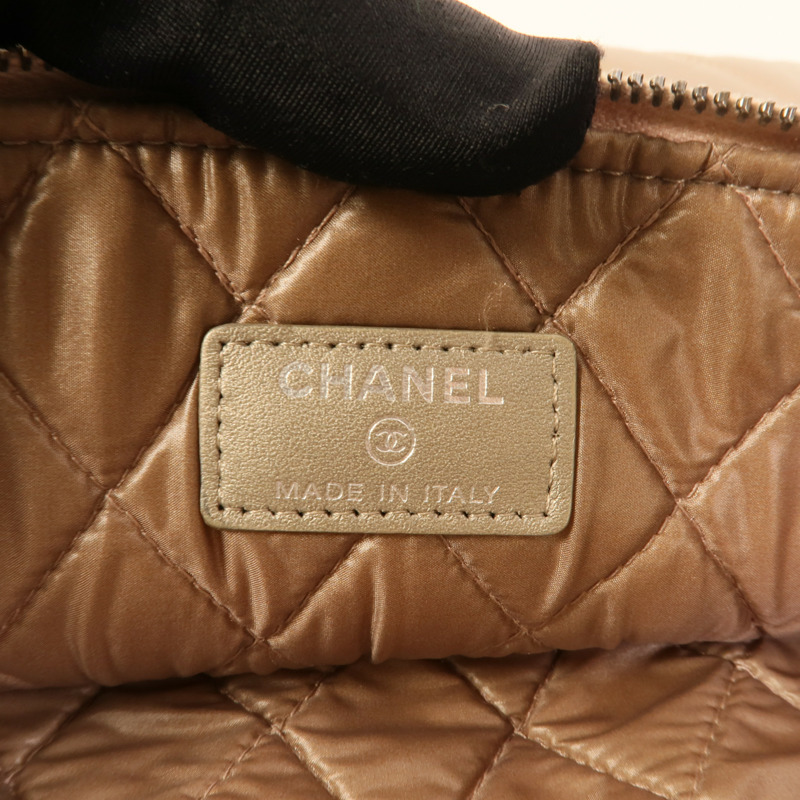CHANEL 牛皮皮革Boy Clutch手拿包-8