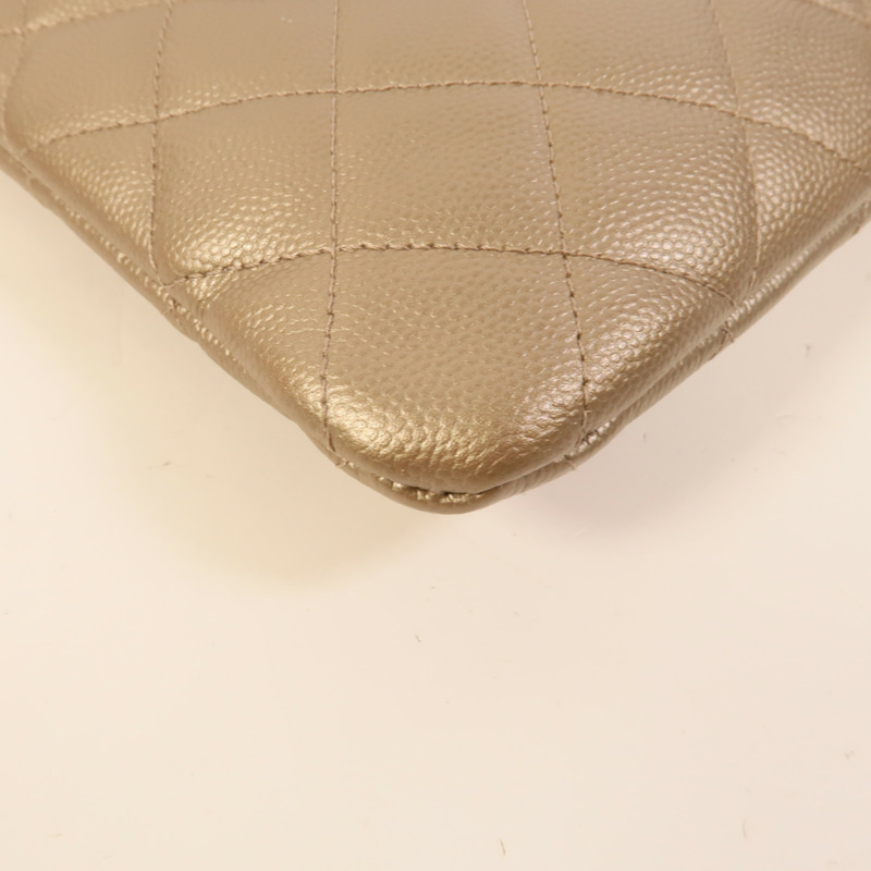 CHANEL 牛皮皮革Boy Clutch手拿包-10
