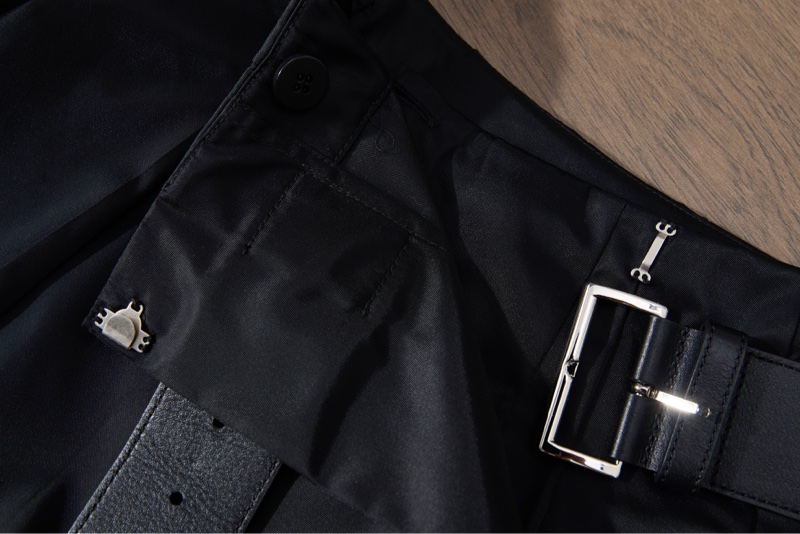 Prada 經典logo皮帶百褶短裙-7