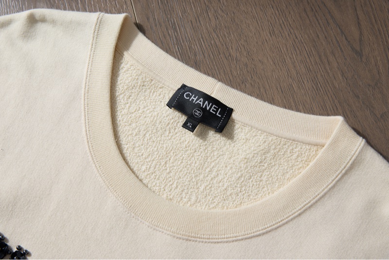 Chanel 康朋街31號釘珠短款衛衣-5