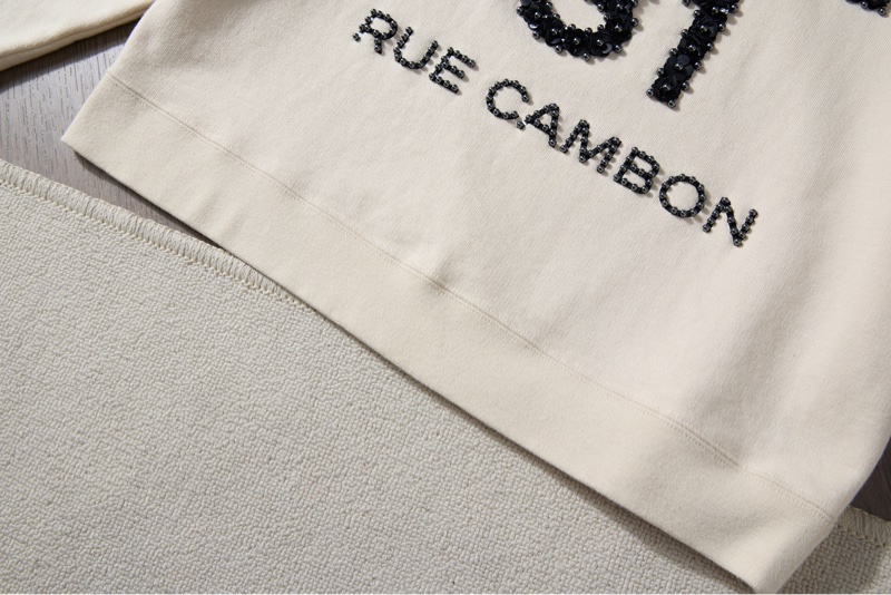Chanel 康朋街31號釘珠短款衛衣-8
