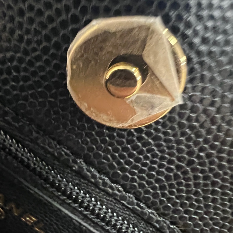 Chanel嘿荔枝牛皮菱格金釦woc 下蓋斜背包-20