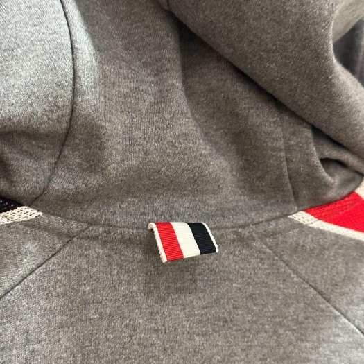 💎Han's house精品服飾💎Thom Browne TB 連帽 衛衣 帽T 日本製造 現貨1 3-3