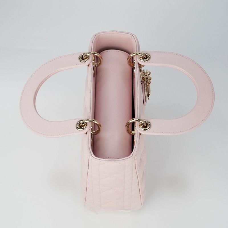 KESH 凱仕國際精品【金色吊飾、優雅甜美】Lady Dior My ABCDior 櫻花粉手提包｜迪奧戴妃包｜淡粉色羊皮革藤格紋-10