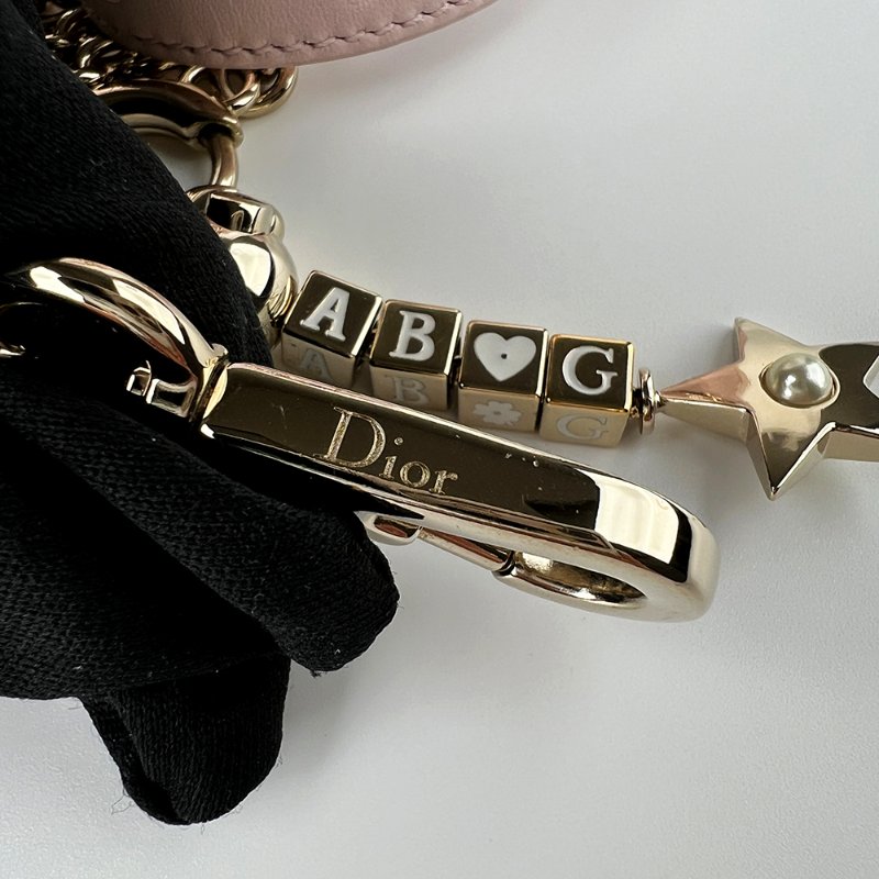 KESH 凱仕國際精品【金色吊飾、優雅甜美】Lady Dior My ABCDior 櫻花粉手提包｜迪奧戴妃包｜淡粉色羊皮革藤格紋-15