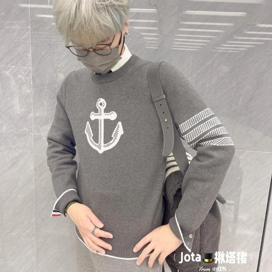 💎Han's house精品服飾💎 THOM BROWNE TB 四槓 棉質 毛衣 針織衫 義大利製 現貨 S ~ XXL 原價40600-0